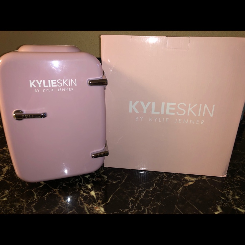 Kylie skin mini fridge